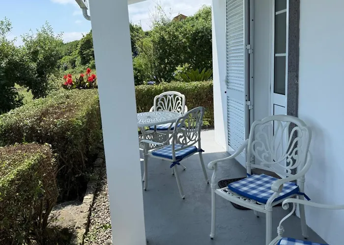 Ferreirinha * Santa Cruz das Flores