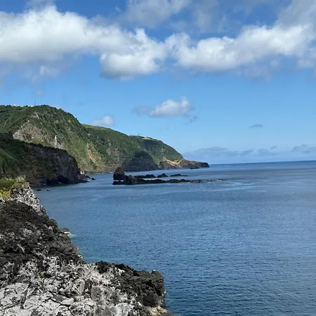 Ferreirinha * Santa Cruz das Flores