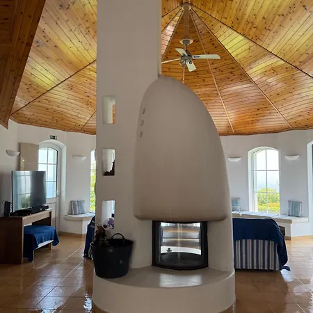 Ferreirinha * Santa Cruz das Flores