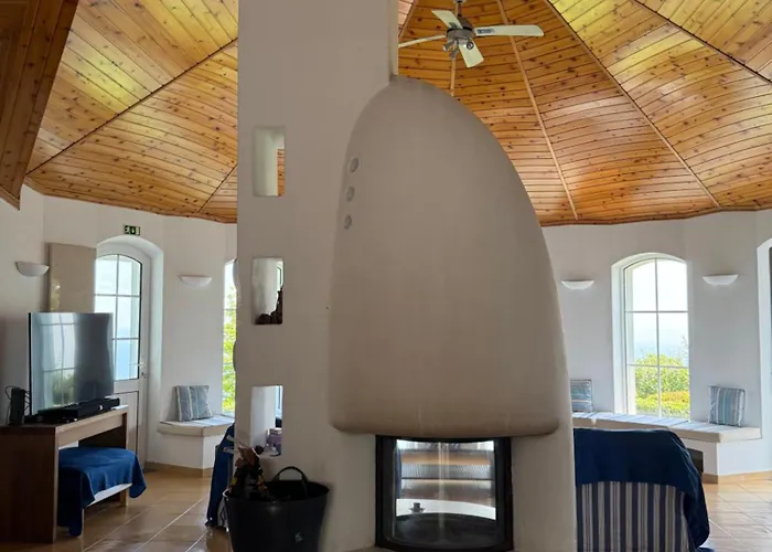 Ferreirinha * Santa Cruz das Flores